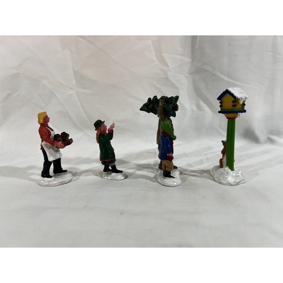 Lemax Christmas Village Accessories Lot of 4 Figurines Birdhouse Christmas Tree - Picture 6 of 8